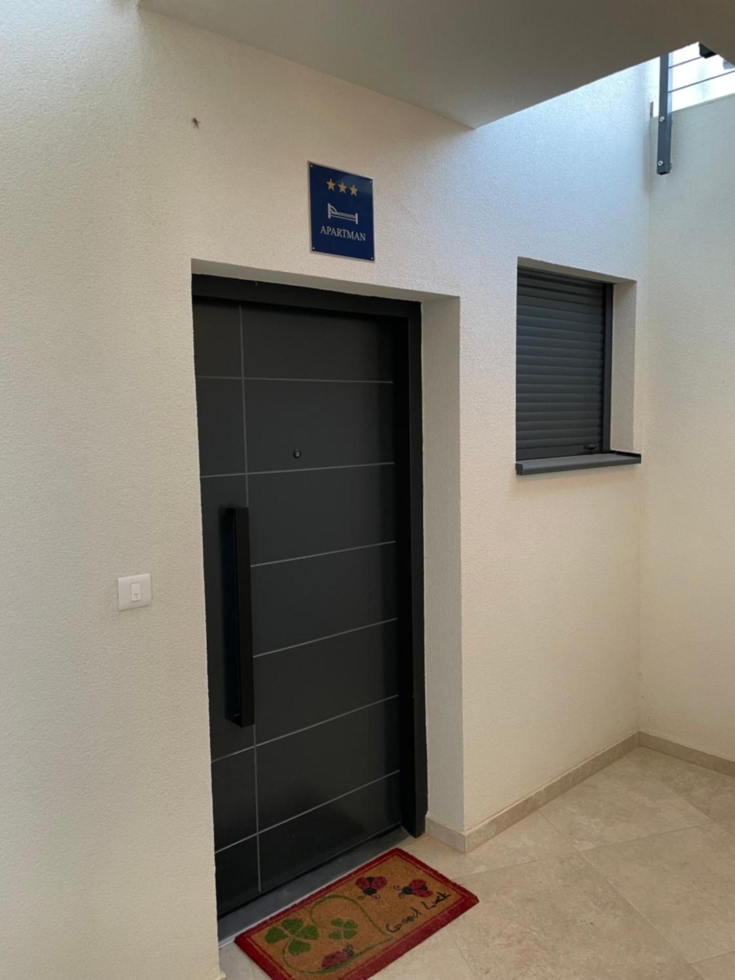 Apartman La Dolce Vita Banjole Bagian luar foto