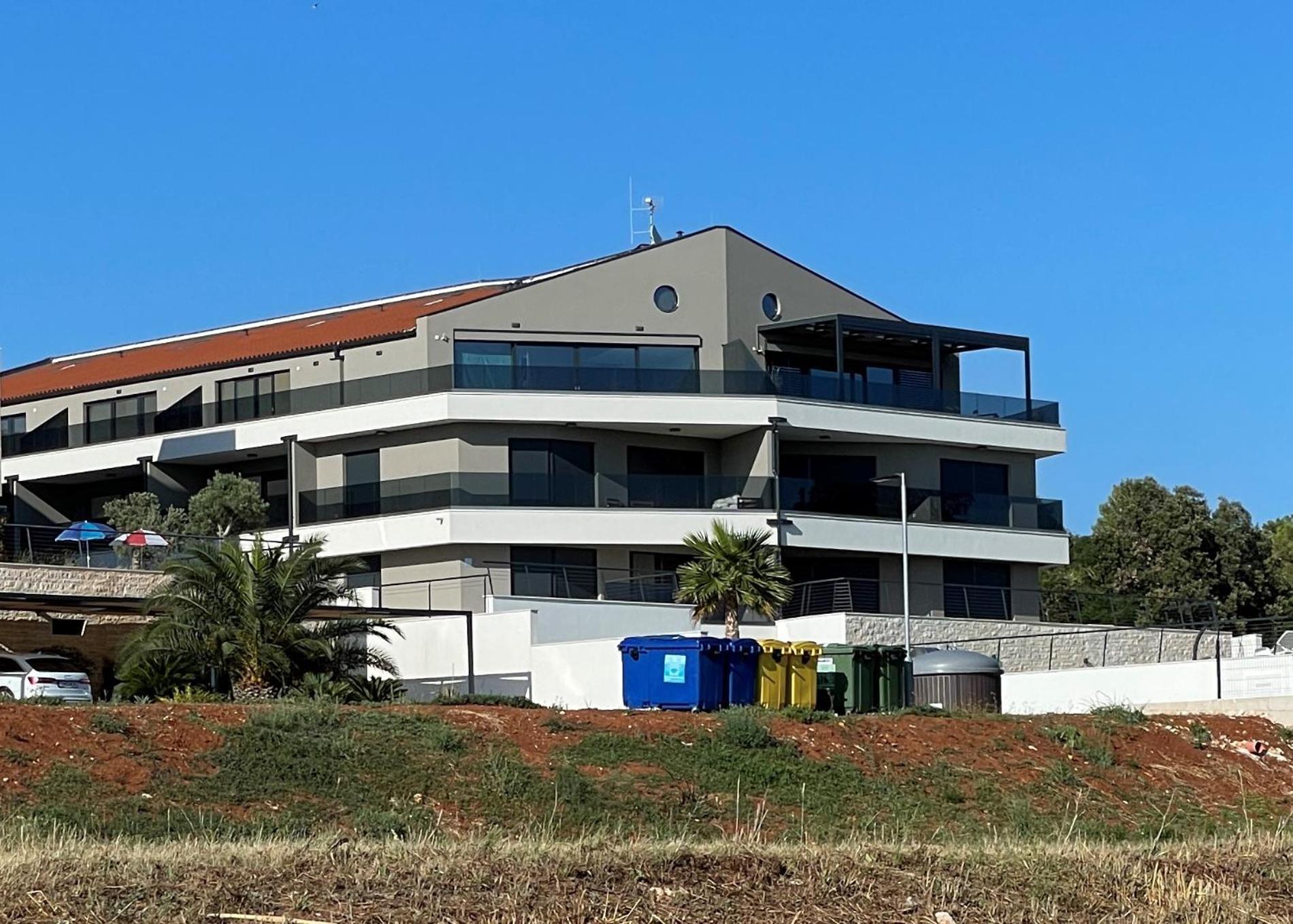 Apartman La Dolce Vita Banjole Bagian luar foto